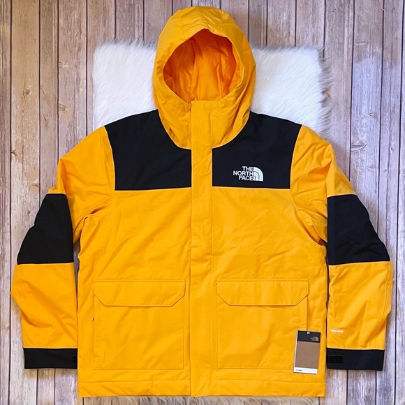 The North Face Men’s Cypress Insulated Jacket - Picture 2 of 8